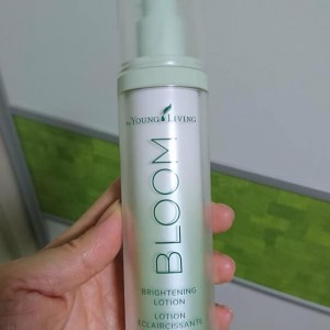 植萃亮白乳液 BLOOM Brightening Lotion